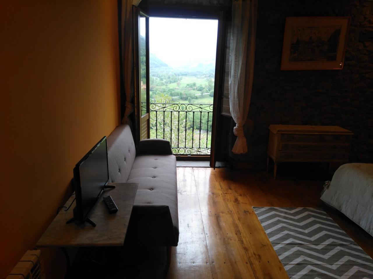 Agroturismo La Casona De Belmonte Ovinana  Bagian luar foto